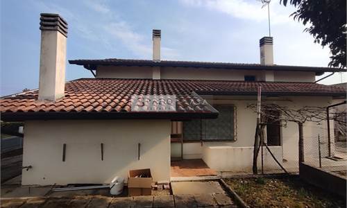 Casa singola In Vendita a Pordenone