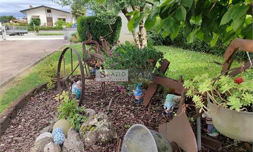 Villa singola con accessori 