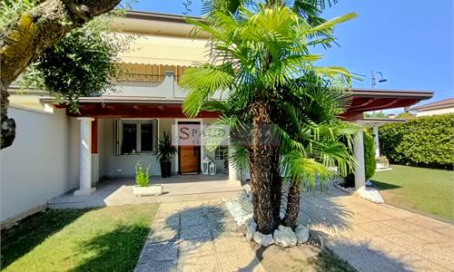 Terraced house for Sale in Chions